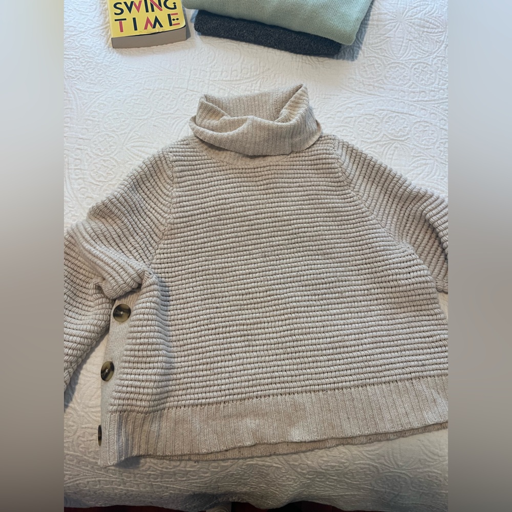 Turtleneck Ribbed Sweater in Light Beige
